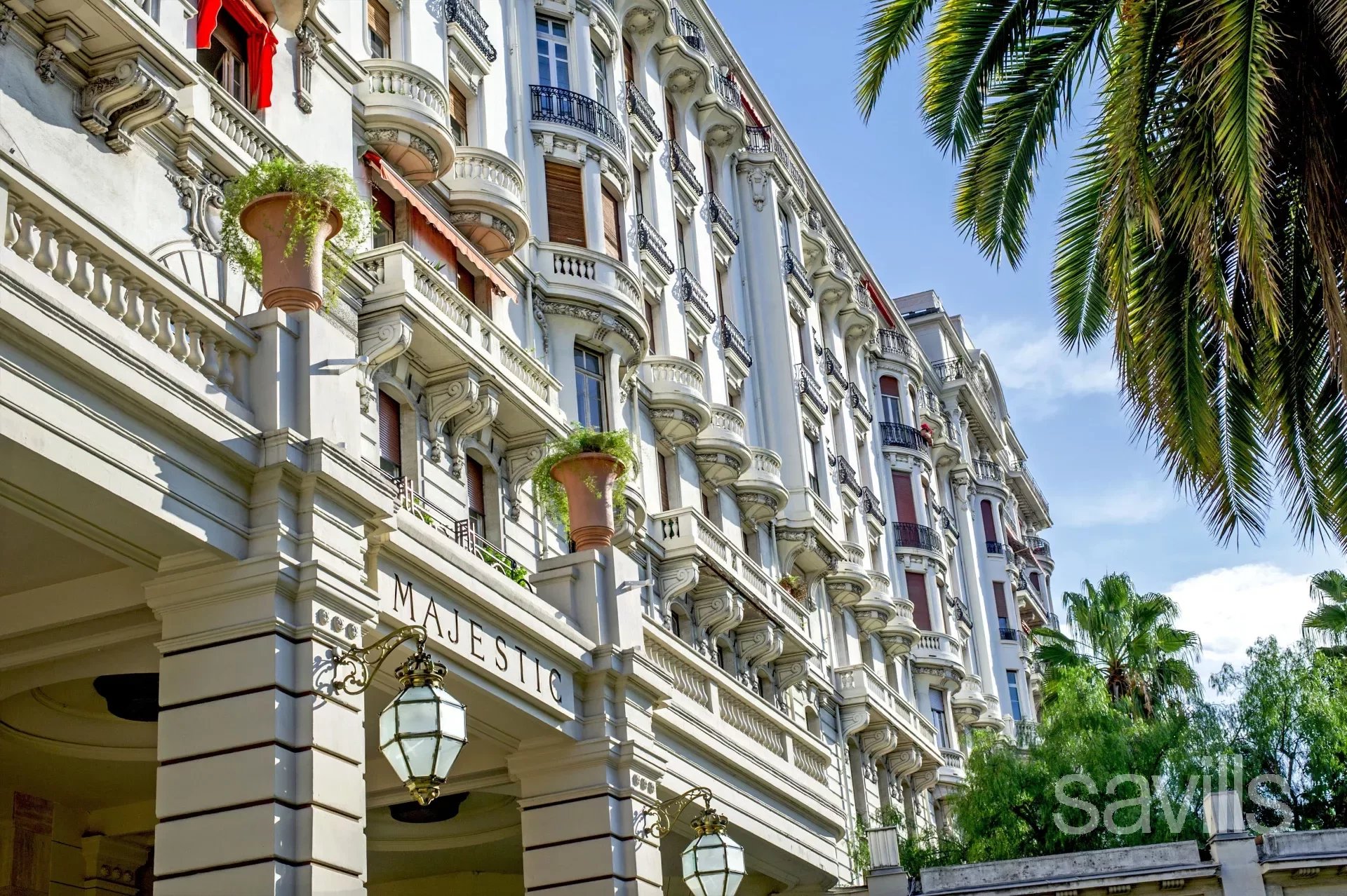 Апартаменты в центре Ниццы  Le Majestic,  французский дизайн 