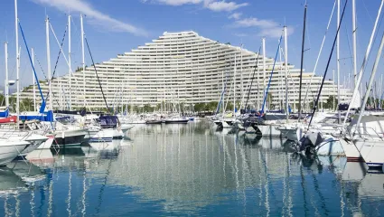 Порт Marina Baie des Anges – уникальный архитеткурный проект между Ниццей и Каннами