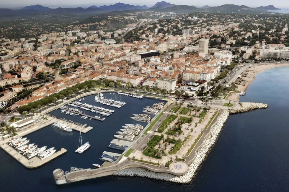 The city of the CotedAzur Saint Raphael