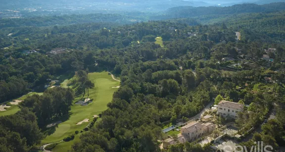 An exceptional estate in landscaped grounds — real estate on the French Riviera — photo 1