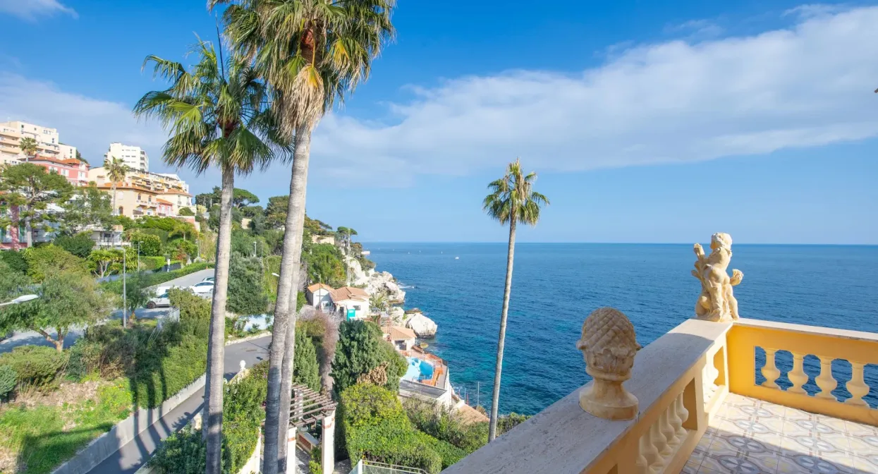 Unique penthouse with terraces and sea views — real estate on the French Riviera — photo 36