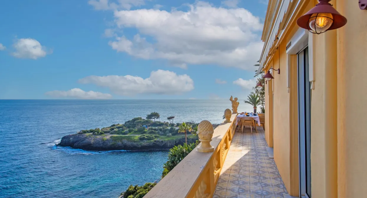 Unique penthouse with terraces and sea views — real estate on the French Riviera — photo 55