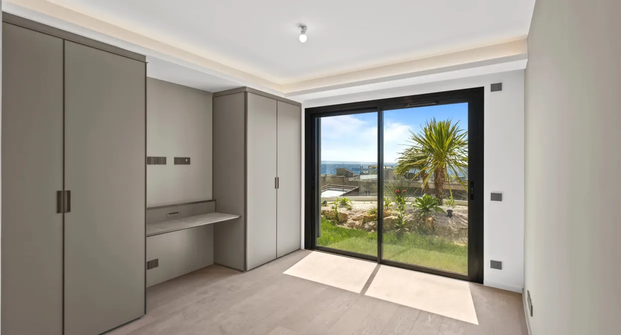 New Four-Bedroom Apartment – Within Walking Distance of the Beaches and Monaco — real estate on the French Riviera — photo 6
