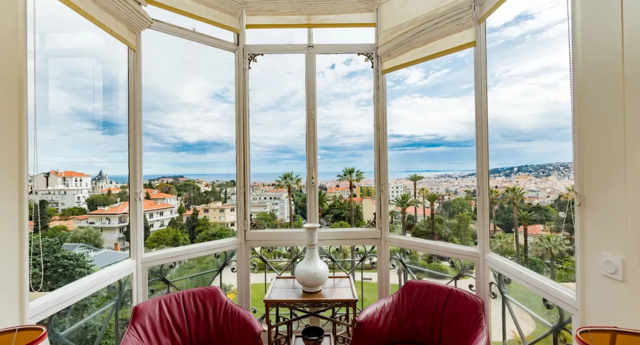 Apartment with panoramic view and dominating sea and city — real estate on the French Riviera — photo 29