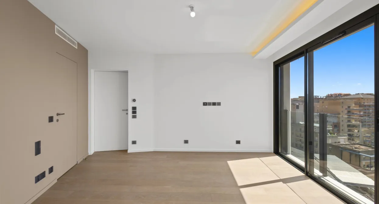 Penthouse Apartment with Panoramic Sea Views — real estate on the French Riviera — photo 7