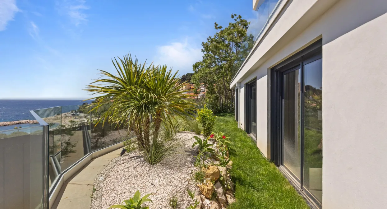 New Four-Bedroom Apartment – Within Walking Distance of the Beaches and Monaco — real estate on the French Riviera — photo 4