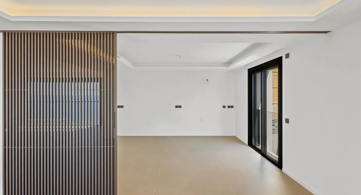 Penthouse Apartment with Panoramic Sea Views — real estate on the French Riviera — photo 11