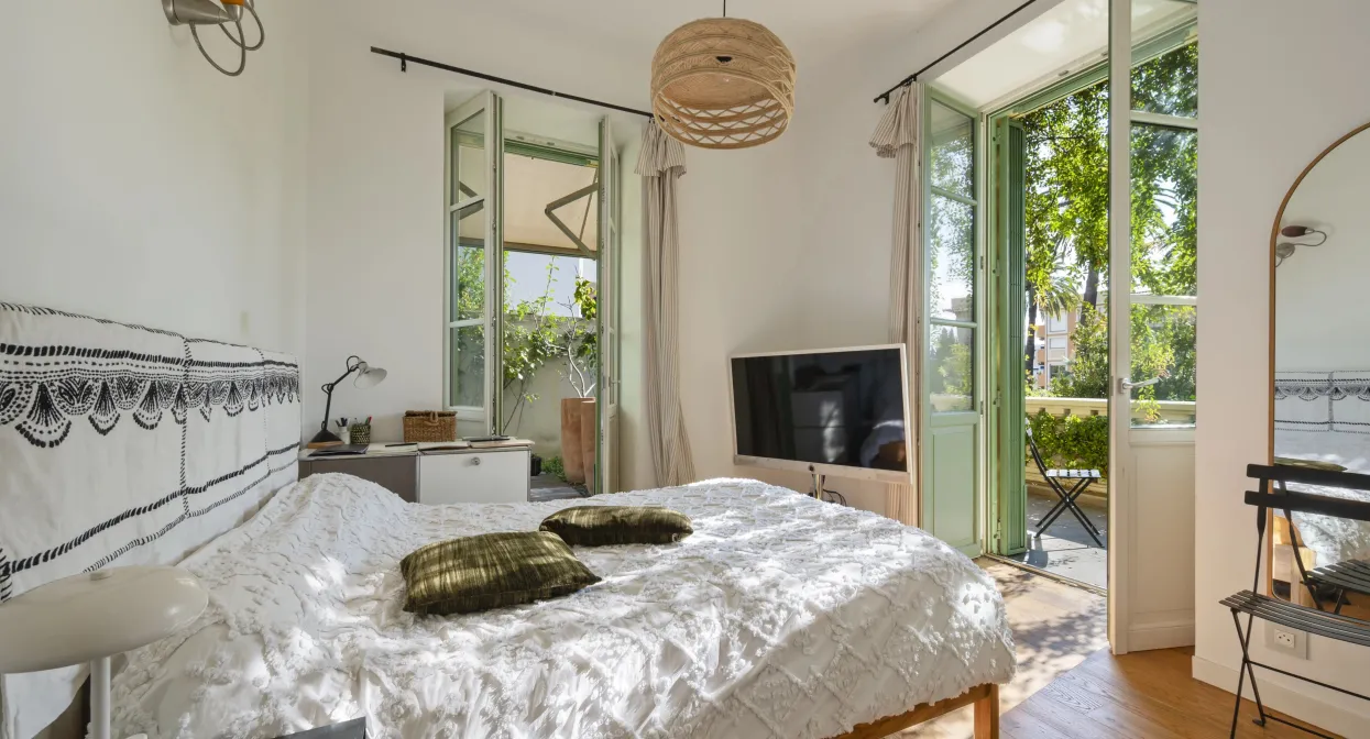 Beaulieu-sur-Mer — The Privacy of a Garden, the Elegance of a Coveted Address — real estate on the French Riviera — photo 4
