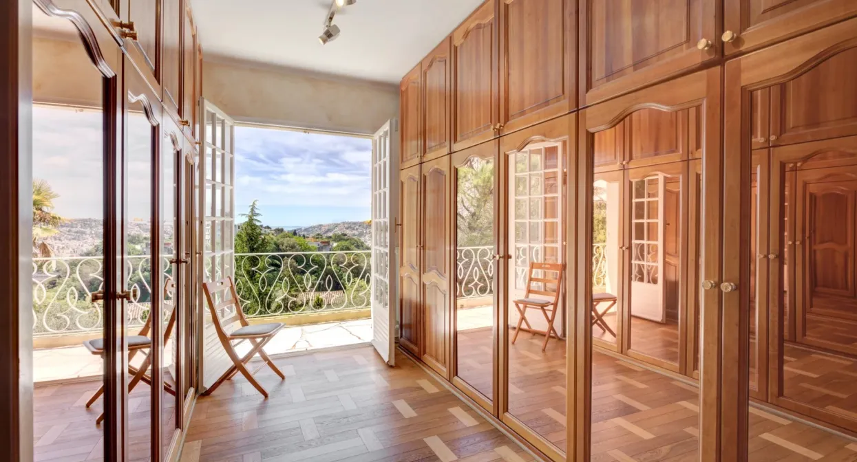 Villa in a private estate close to all amenities — real estate on the French Riviera — photo 9