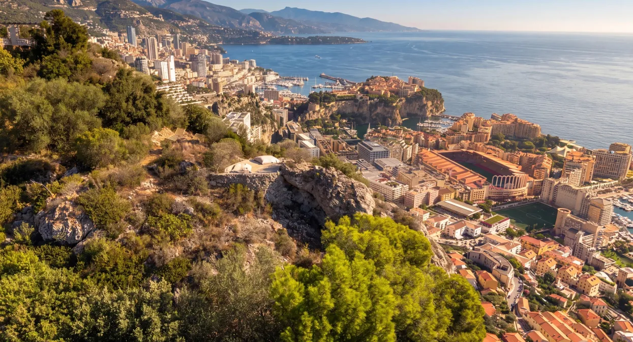 An exceptional villa overlooking the Mediterranean — real estate on the French Riviera — photo 10
