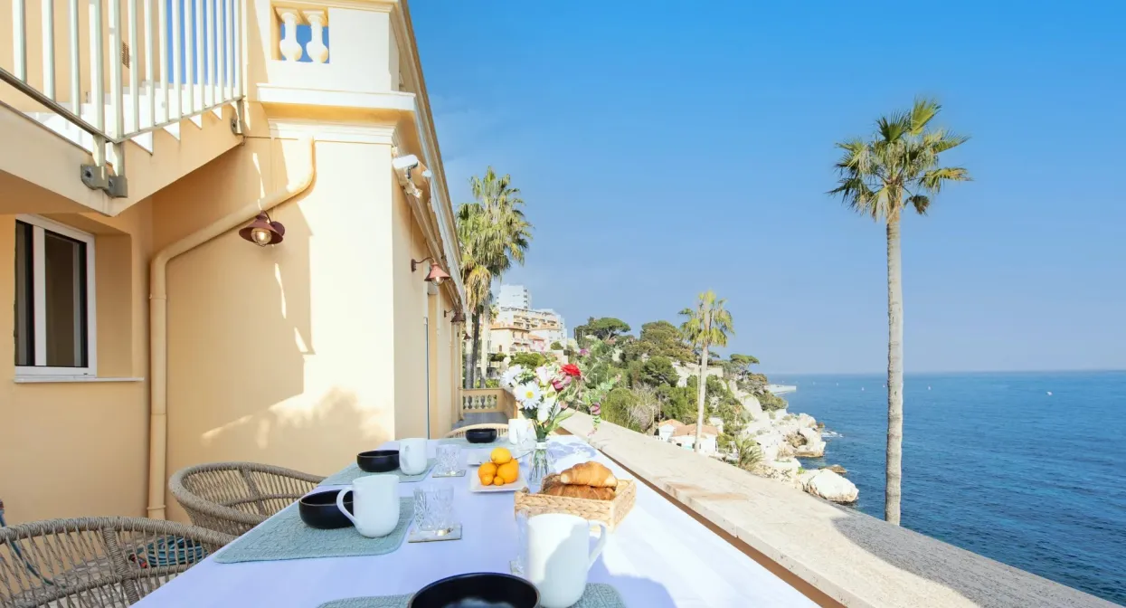 Unique penthouse with terraces and sea views — real estate on the French Riviera — photo 48