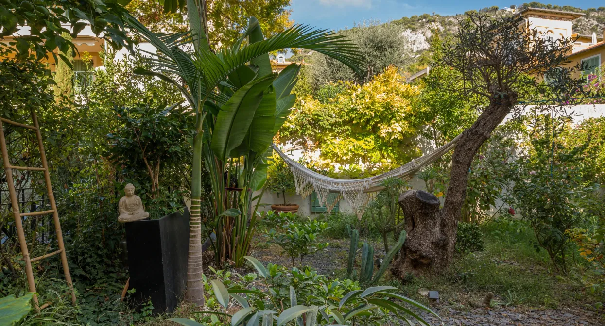Beaulieu-sur-Mer — The Privacy of a Garden, the Elegance of a Coveted Address — real estate on the French Riviera — photo 21