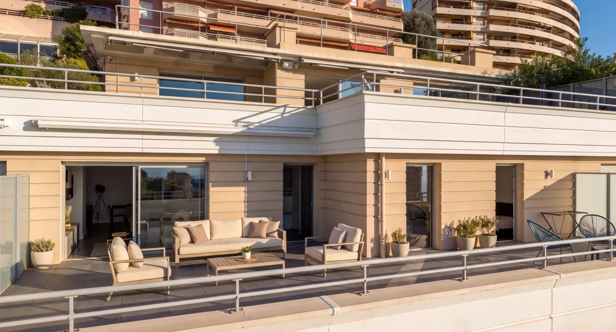 Prestigious apartment with sea view close to Monaco — real estate on the French Riviera — photo 11