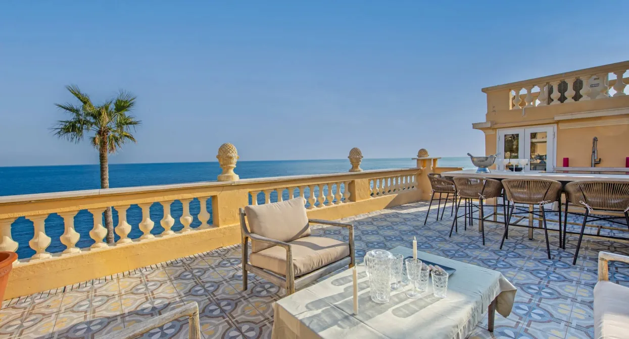 Unique penthouse with terraces and sea views — real estate on the French Riviera — photo 51