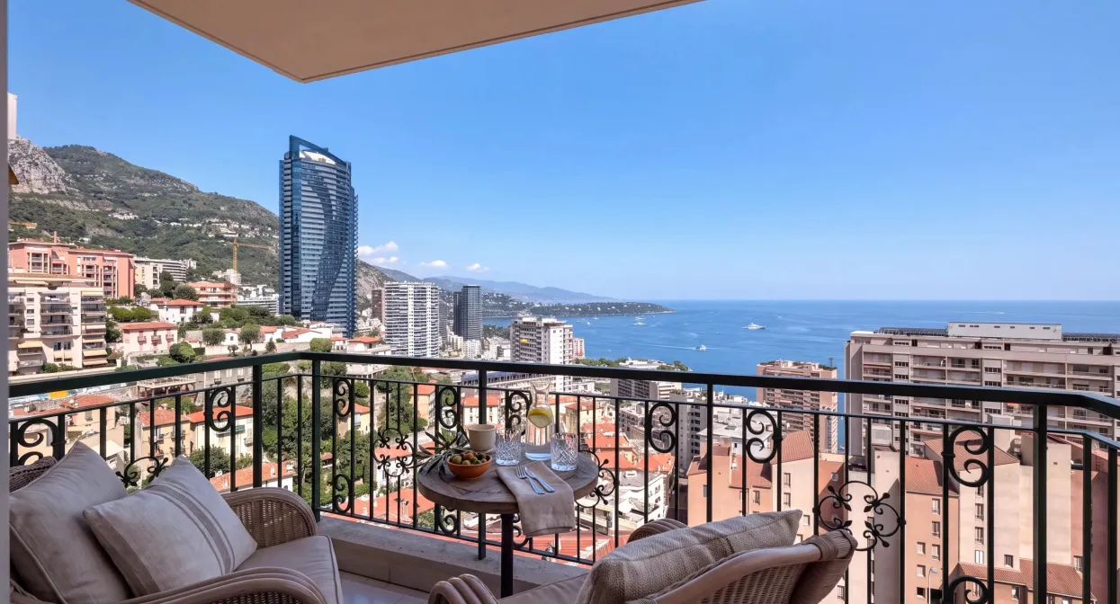 Prestigious Apartment with Panoramic Sea Views — real estate on the French Riviera — photo 1