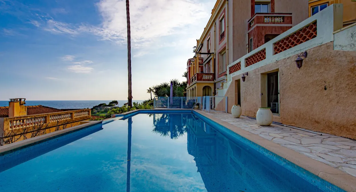 Unique penthouse with terraces and sea views — real estate on the French Riviera — photo 61
