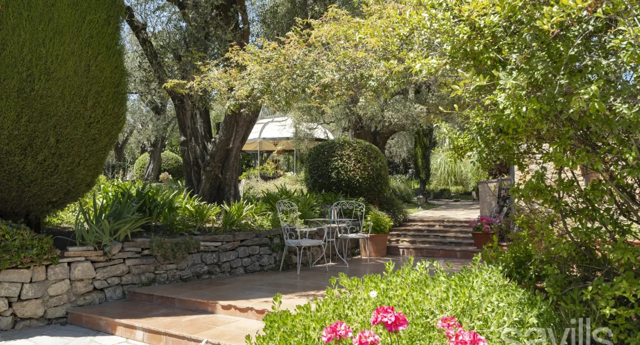 An exceptional estate in the heart of Provence — real estate on the French Riviera — photo 27