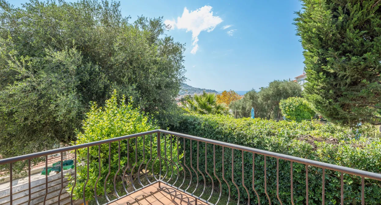 Charming villa in the heart of Cimiez — real estate on the French Riviera — photo 10