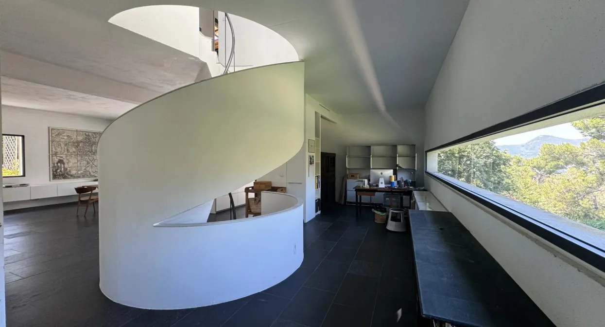 Architect-designed villa in absolute calm — real estate on the French Riviera — photo 5