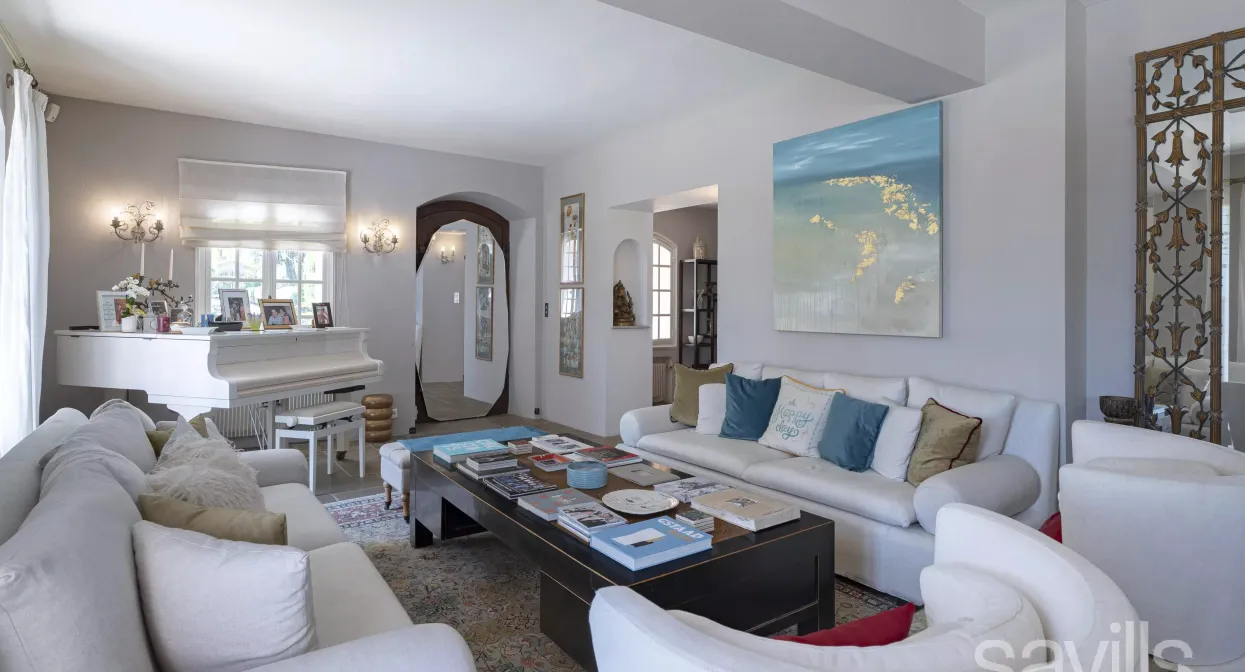An exceptional estate in the heart of Provence — real estate on the French Riviera — photo 33