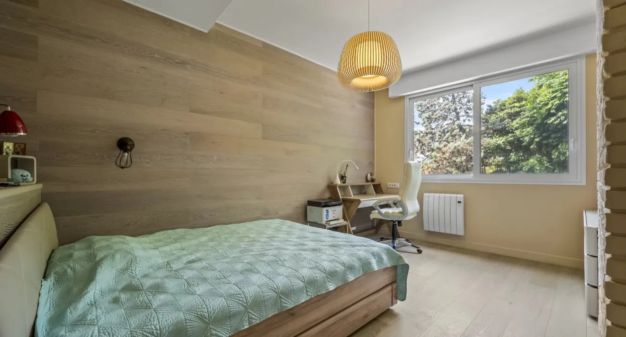Discreet residence with private seafront access — real estate on the French Riviera — photo 22