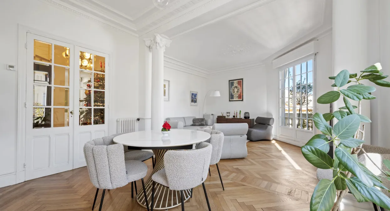 Elegant and refurbished penthouse in Les Musiciens — real estate on the French Riviera — photo 7