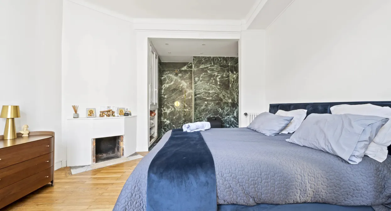Elegant and refurbished penthouse in Les Musiciens — real estate on the French Riviera — photo 16