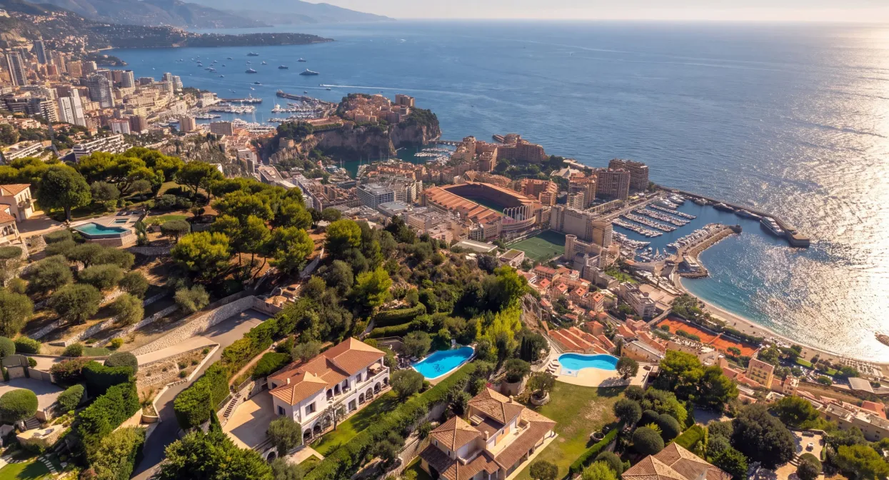 An exceptional villa overlooking the Mediterranean — real estate on the French Riviera — photo 24