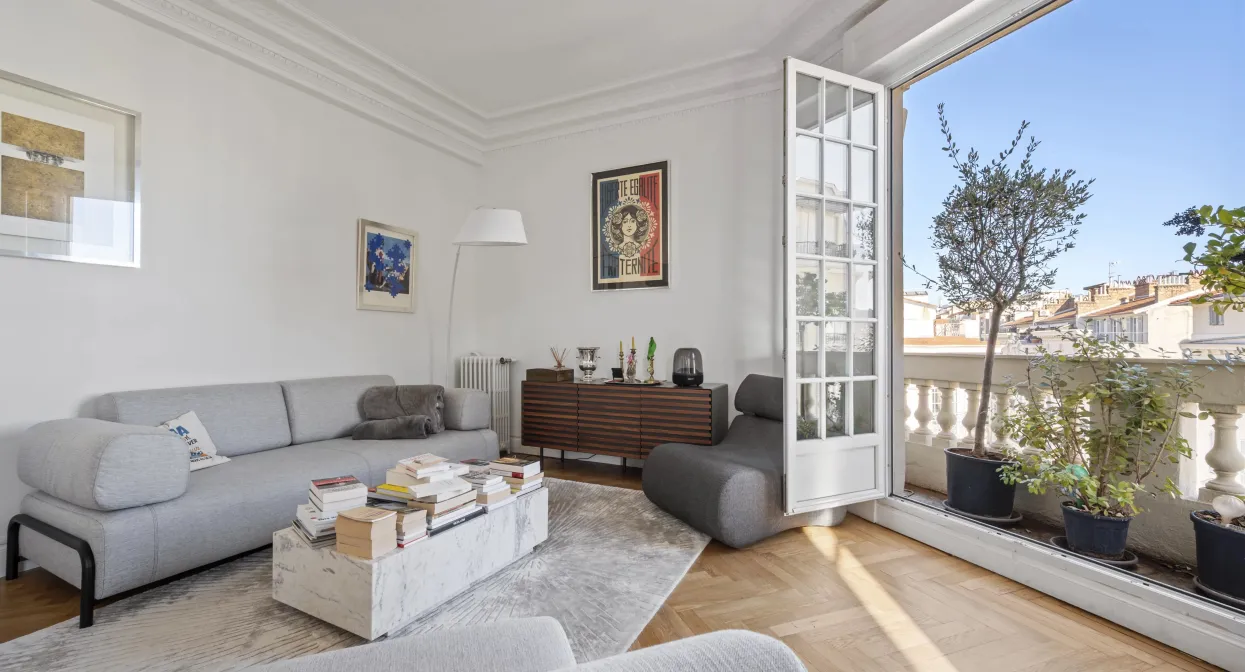Elegant and refurbished penthouse in Les Musiciens — real estate on the French Riviera — photo 13