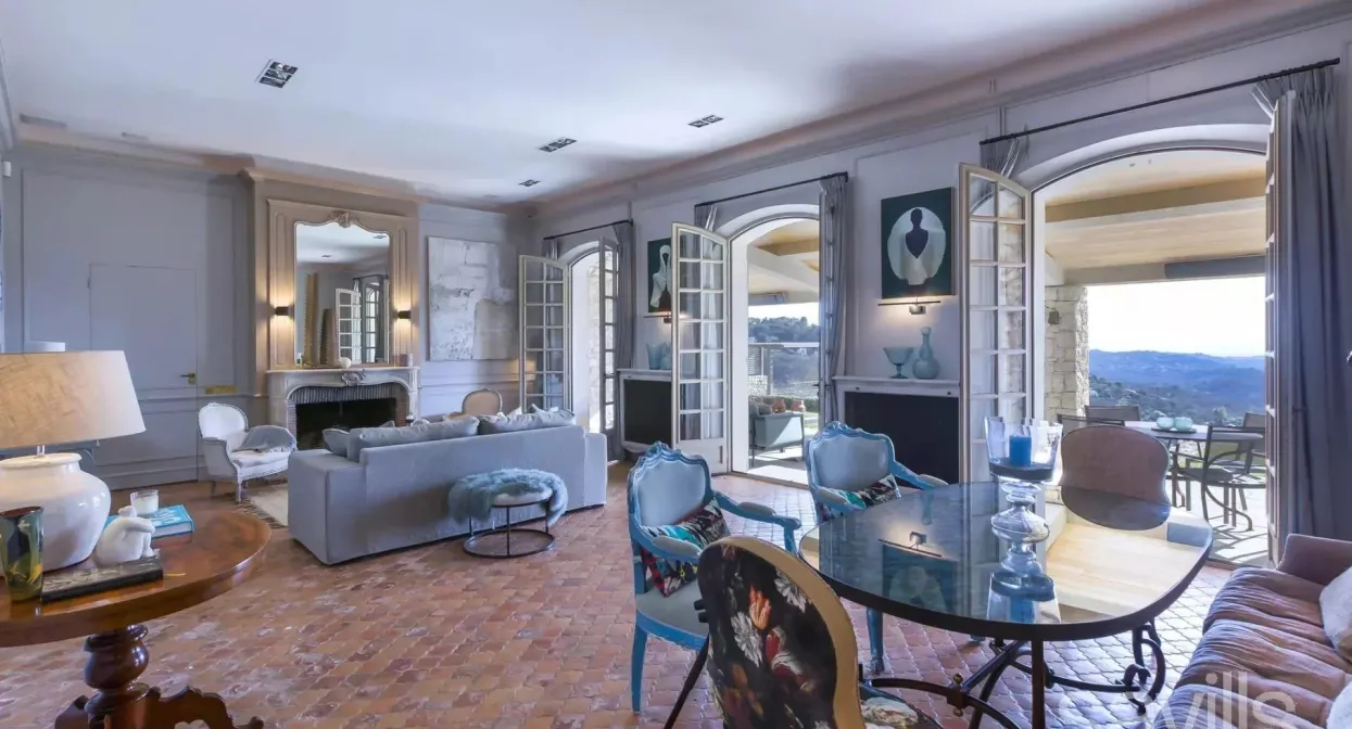 An Exceptional Provençal Bastide — real estate on the French Riviera — photo 6