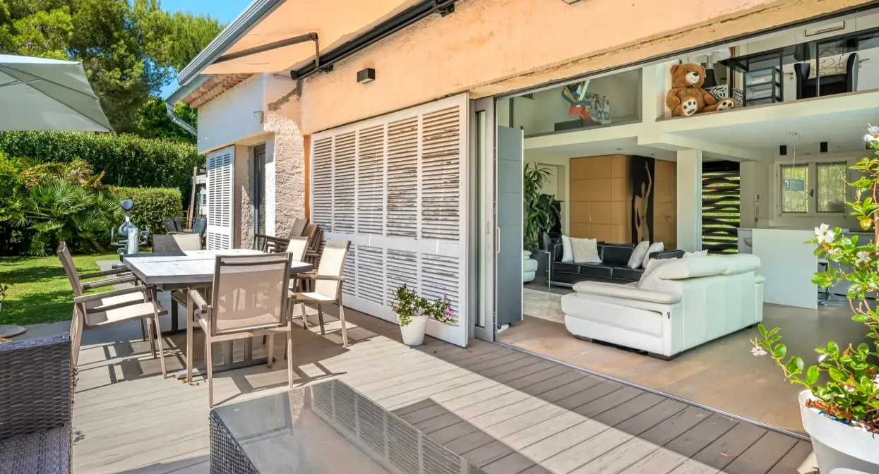 Charming semi-detached villa with pool — real estate on the French Riviera — photo 3