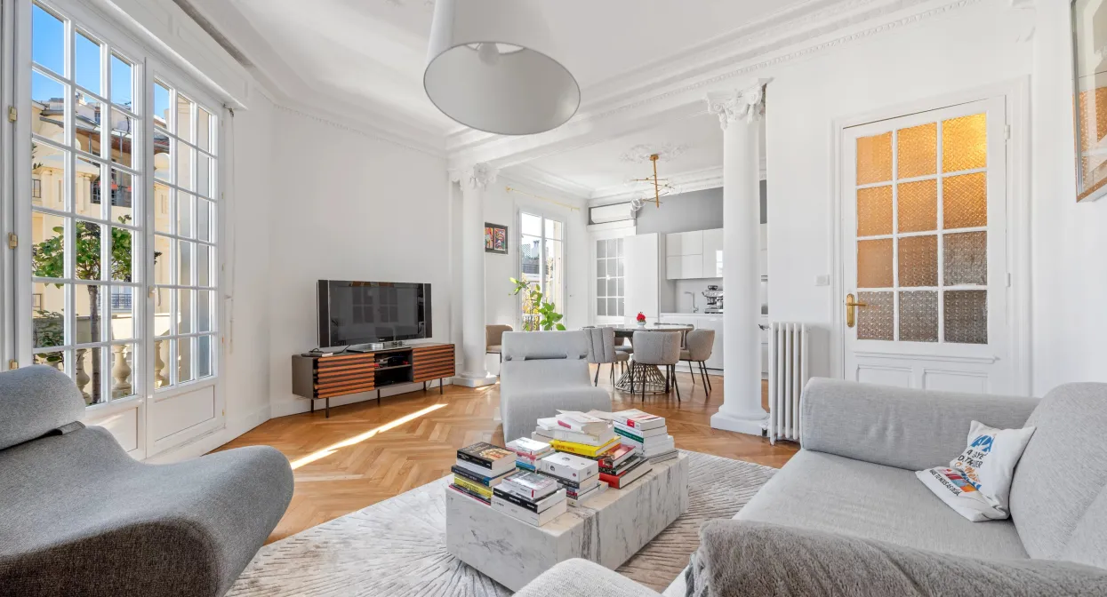 Elegant and refurbished penthouse in Les Musiciens — real estate on the French Riviera — photo 5