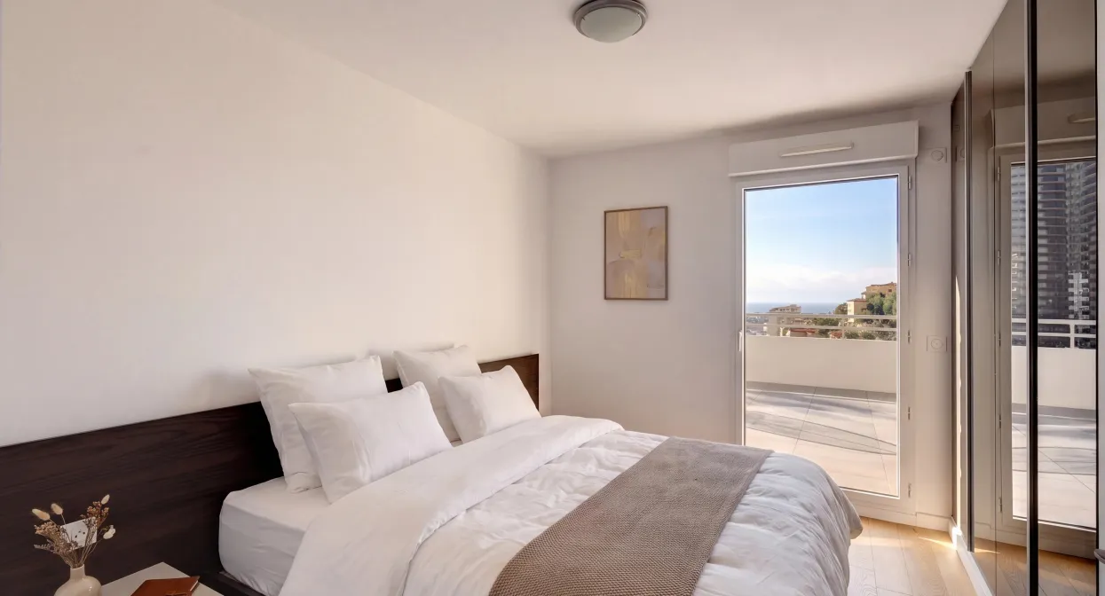 Prestigious apartment with sea view close to Monaco — real estate on the French Riviera — photo 5