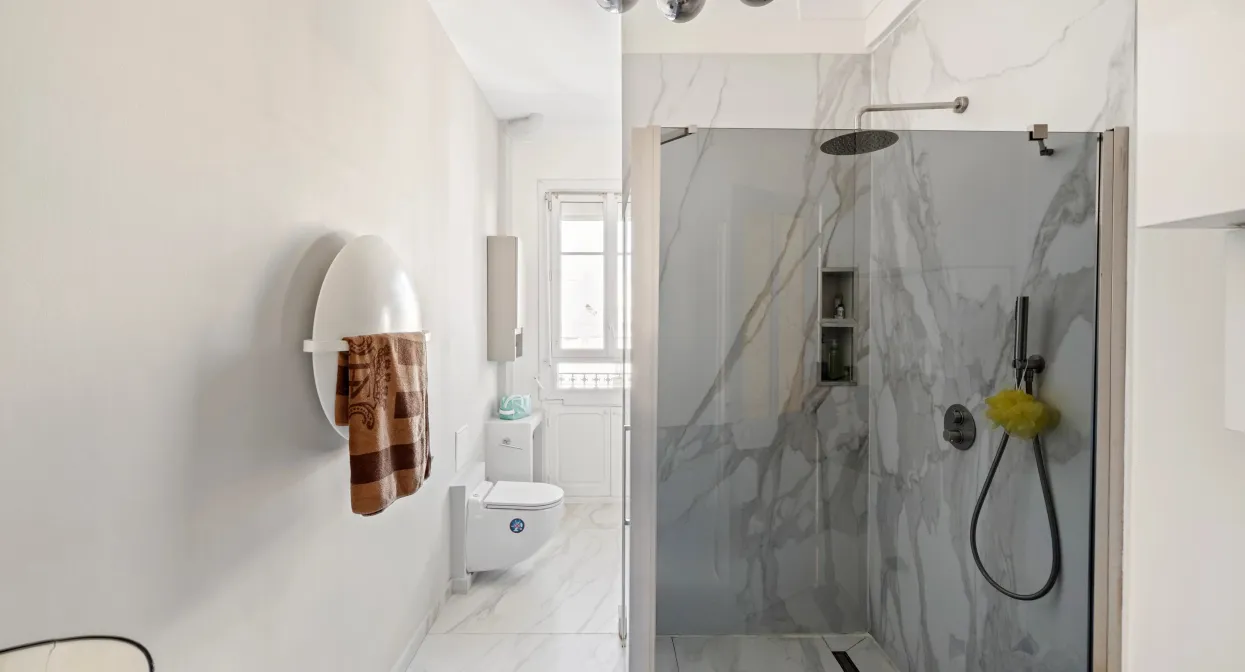 Elegant and refurbished penthouse in Les Musiciens — real estate on the French Riviera — photo 21