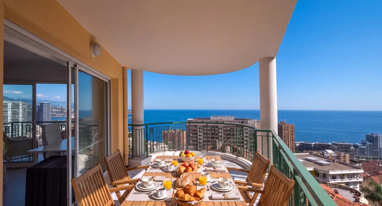 Prestigious Apartment with Panoramic Sea Views — real estate on the French Riviera — photo 2