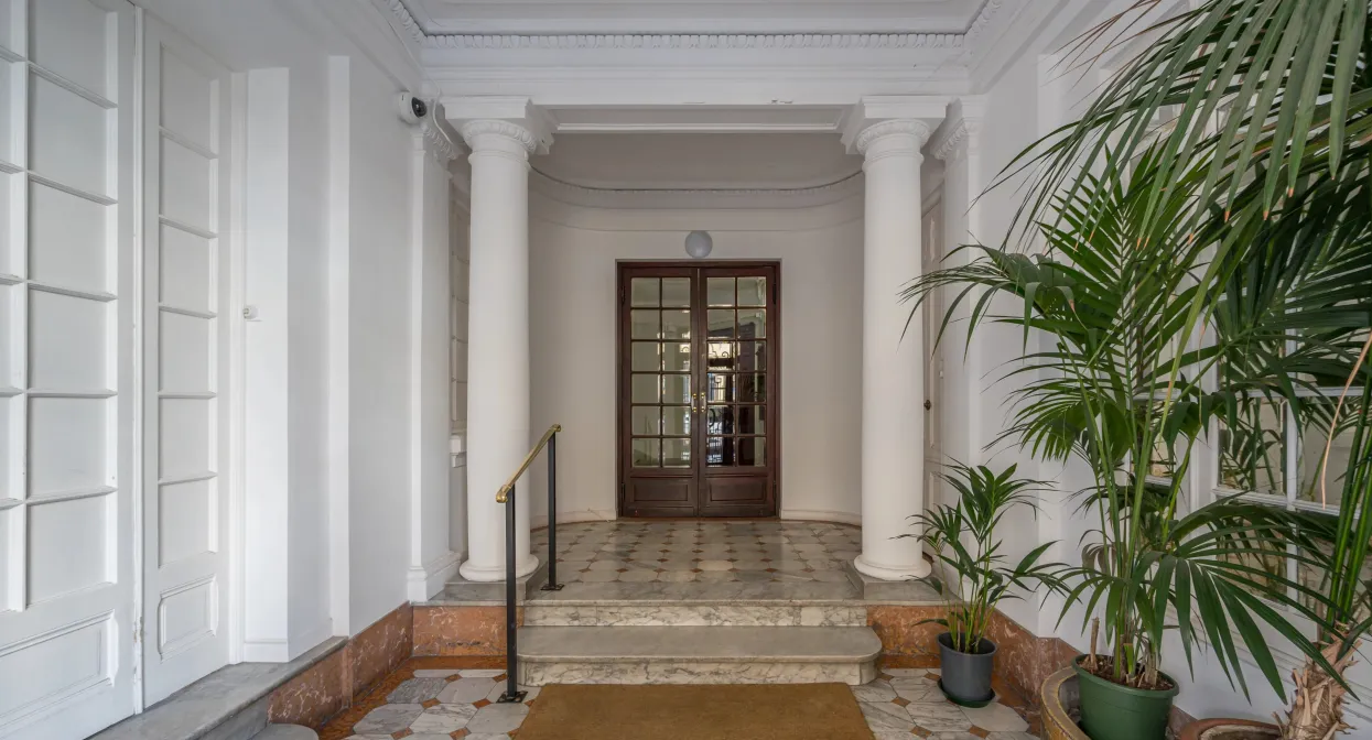 Elegant and refurbished penthouse in Les Musiciens — real estate on the French Riviera — photo 30