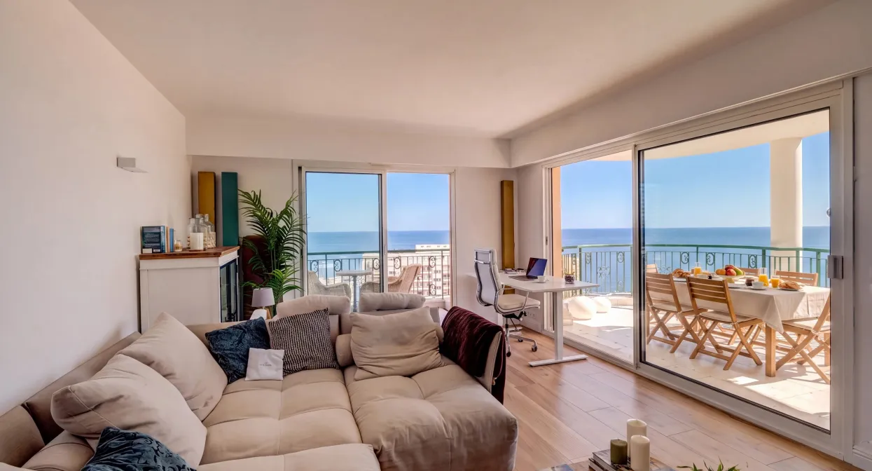 Prestigious Apartment with Panoramic Sea Views — real estate on the French Riviera — photo 3