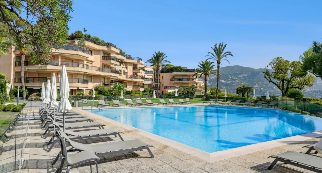 Luxury sea view duplex — real estate on the French Riviera — photo 2