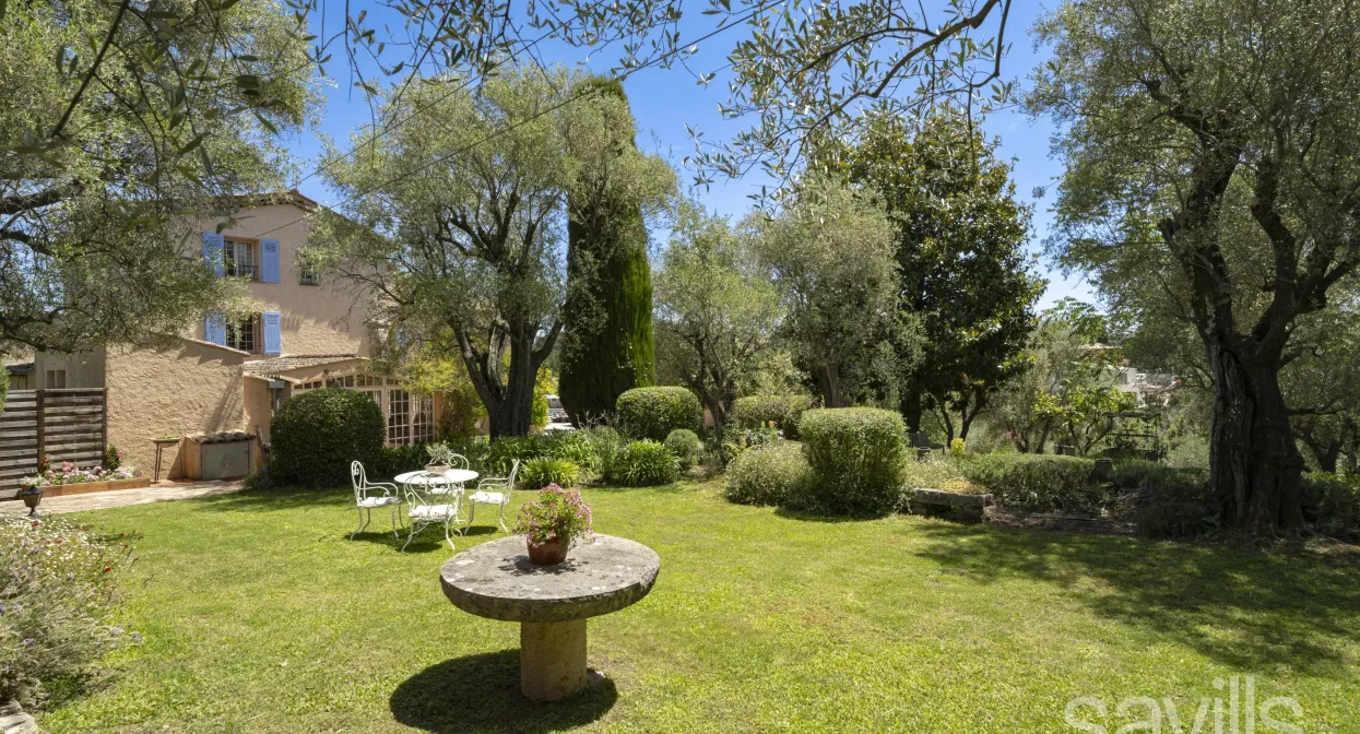 An exceptional estate in the heart of Provence — real estate on the French Riviera — photo 17