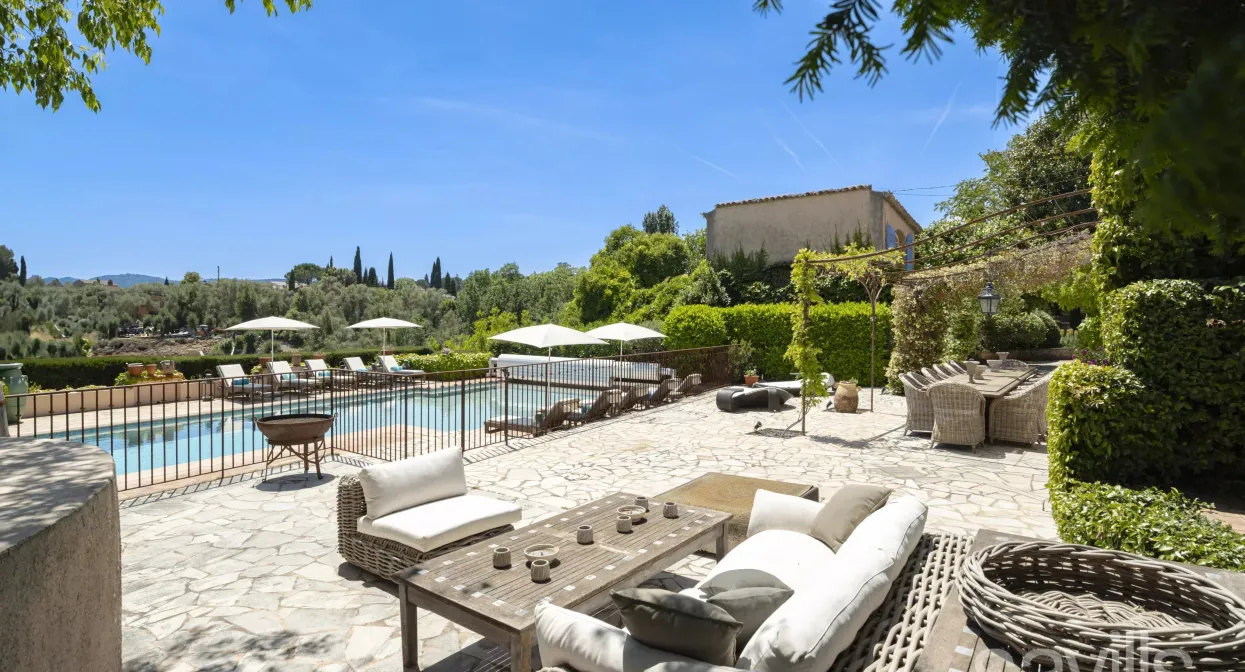 An exceptional estate in the heart of Provence — real estate on the French Riviera — photo 20